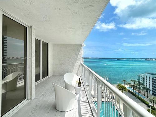 apt-1707-1200 Brickell Bay Dr, Miami, FL, 33131-3253 | Card Image