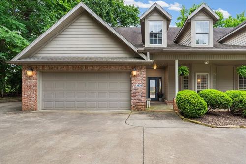 2635 E Neeley Pl, Fayetteville, AR, 72701-4537 | Card Image