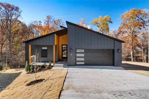 19 Dumfries Ln, Bella Vista, AR, 72715-4309 | Card Image