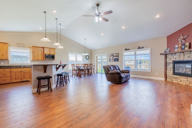 7567 Kingpost Loop, House other with 6 bedrooms, 3 bathrooms and null parking in Helena MT | Image 4