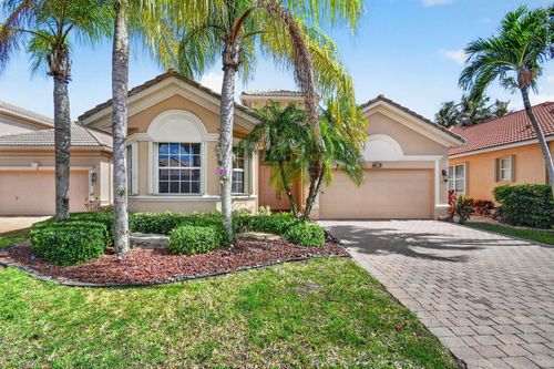 7200 Veneto Dr, Boynton Beach, FL, 33437-3740 | Card Image