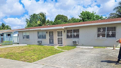 1031 Nw 101st St, Miami, FL, 33150-1334 | Card Image