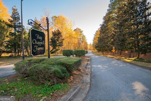 180 Stable Creek Rd, Fayetteville, GA, 30215-7061 | Card Image