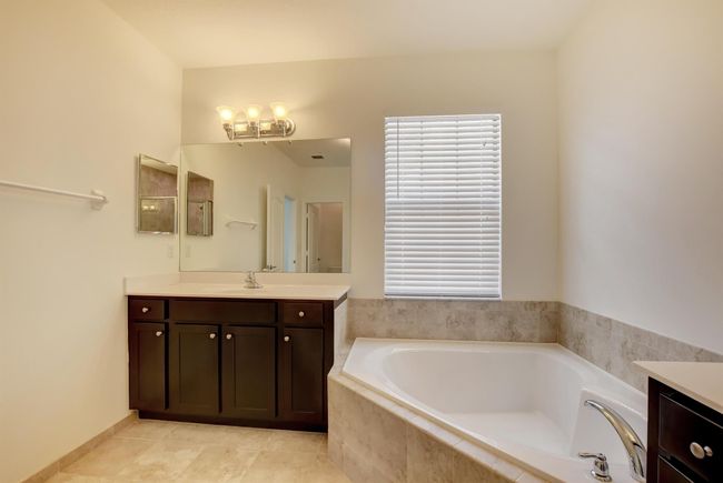 8885 Sea Chase Dr, House other with 4 bedrooms, 3 bathrooms and null parking in Lake Worth FL | Image 19