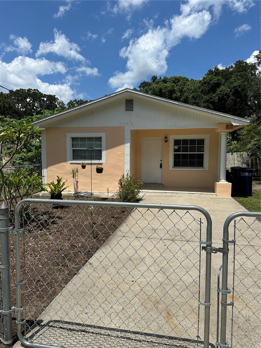 Curtis St, Tampa, FL 33614