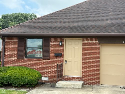 509 E Main St, Brownsburg, IN, 46112-1420 | Card Image