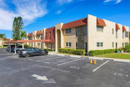 122-122 Buttonwood Cir, SEMINOLE, FL, 33777-3954 | Card Image