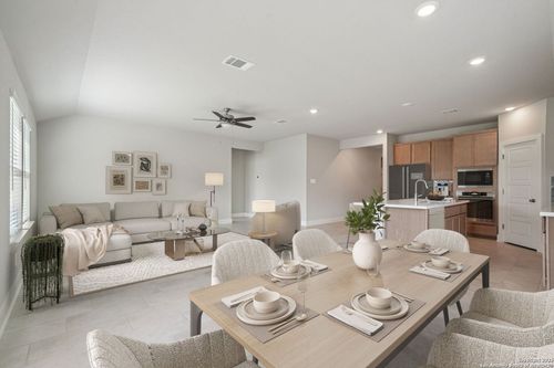 918 Earp Blvd, San Antonio, TX, 78260-6501 | Card Image