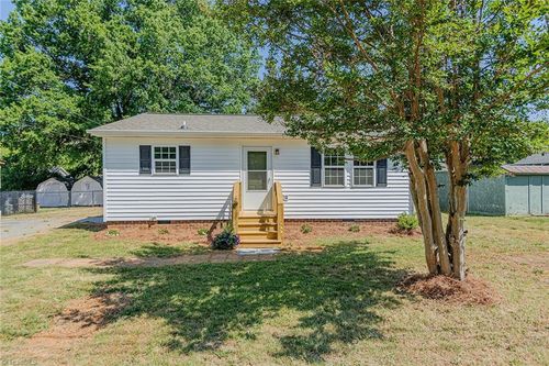 830 Stockard Street, Burlington, NC, 27217 | Card Image