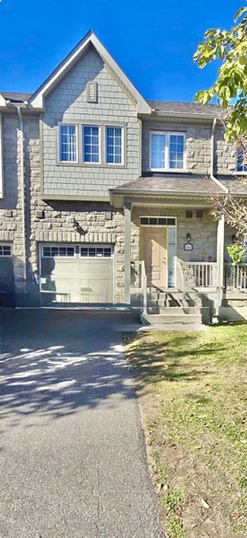 46 Honeyview Trail, Brampton, ON, L6P4A3 | Card Image