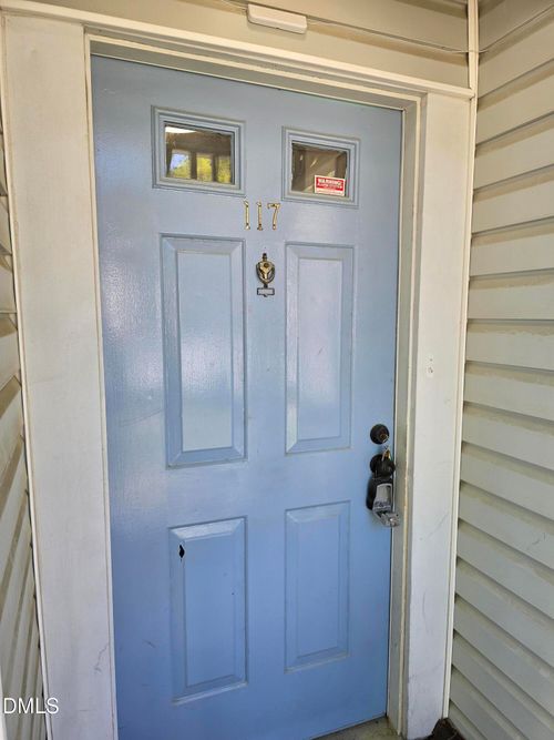 117 Kingsbury Dr, Chapel Hill, NC, 27514-1570 | Card Image