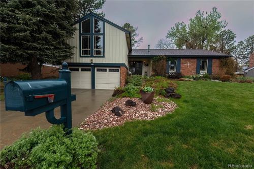 2933 S Macon Street, Aurora, CO, 80014 | Card Image