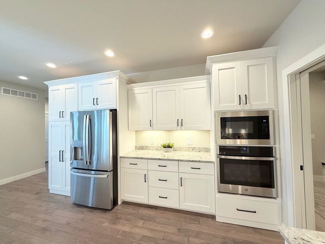 Unit 41 Conservancy Plz, Condo with 2 bedrooms, 2 bathrooms and null parking in Deforest WI | Image 7