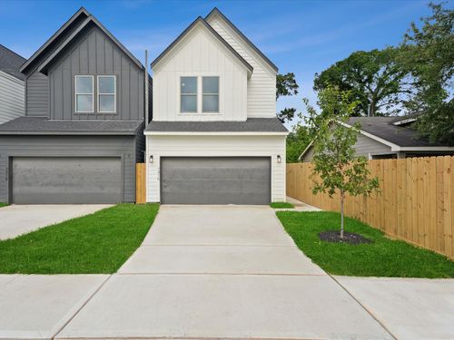 7416 Maxroy St, Houston, TX, 77088-7814 | Card Image