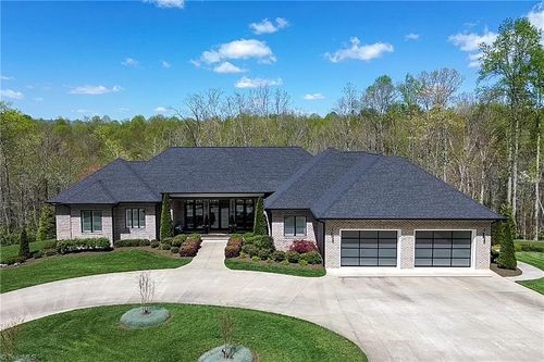 109 Wyncrest Ter, Mount Airy, NC, 27030-9968 | Card Image