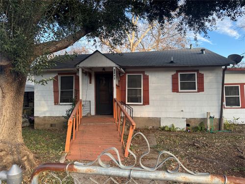 1115 Kirk Ave, Austin, TX, 78702-3722 | Card Image