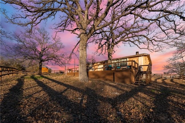 717 Oak Knoll Ln, Home with 3 bedrooms, 3 bathrooms and 1 parking in Elm Mott TX | Image 33