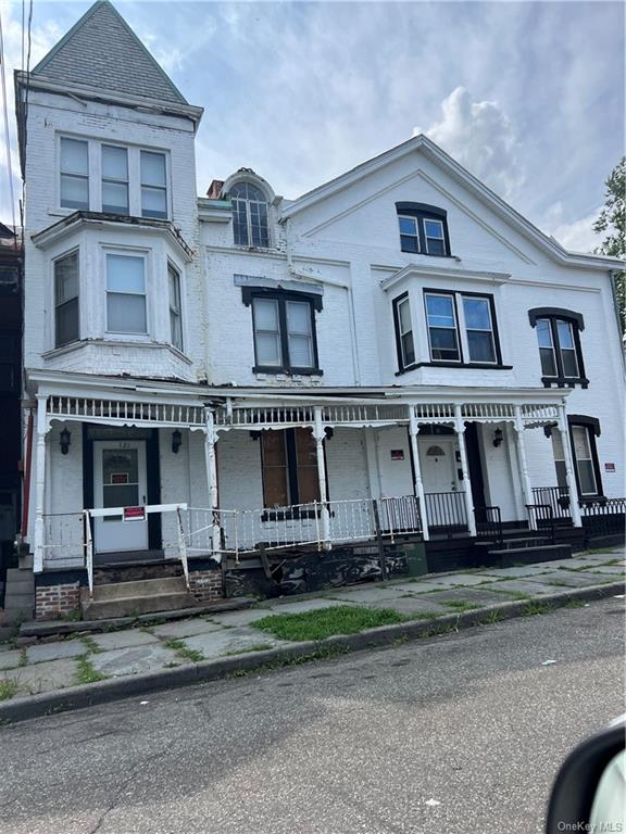 Chambers St, Newburgh, NY 12550