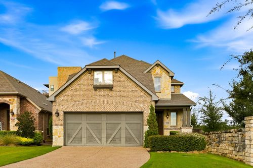 133 Knight Of Realm Blvd, Lewisville, TX, 75056-6739 | Card Image