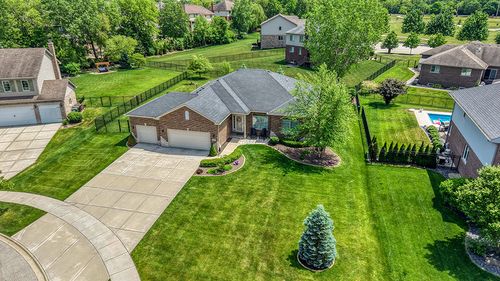 12427 Pemrose Ct, Mokena, IL, 60448-7107 | Card Image