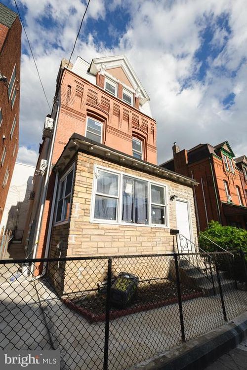 427 N 33rd St, PHILADELPHIA, PA, 19104-2547 | Card Image