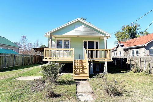 2122 Highway 182, Raceland, LA, 70394-3162 | Card Image