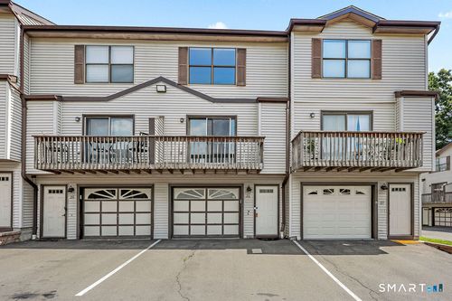 d26-15 Crest St, West Haven, CT, 06516-2691 | Card Image