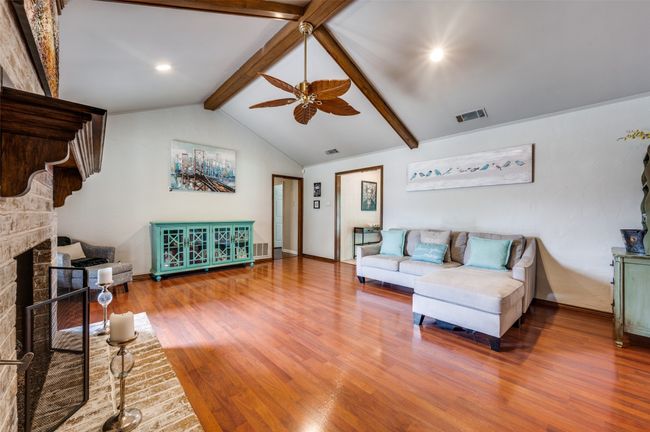 2307 Castle Rock Rd, House other with 3 bedrooms, 2 bathrooms and null parking in Carrollton TX | Image 8