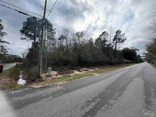 5165 San Miguel St, Milton, FL, 32583-5610 | Card Image