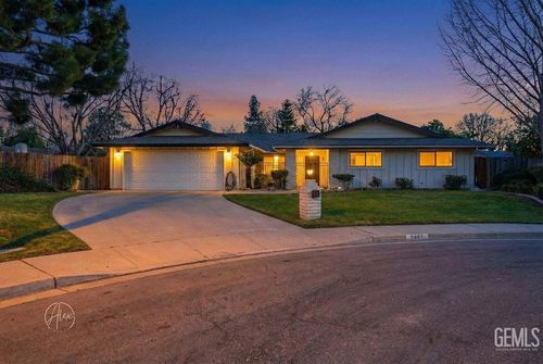 5401 Burning Tree Ct, Bakersfield, CA, 93309-2910 | Card Image
