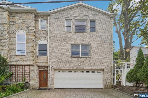 764 Jefferson Ave, Cliffside Park, NJ, 07010-2130 | Card Image