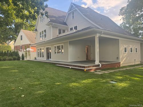 76 Glen Oaks Dr, Rye, NY, 10580-1226 | Card Image