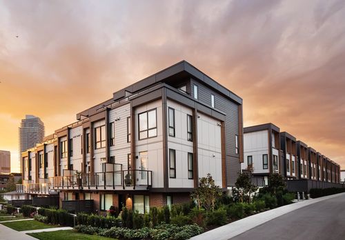 201-715 Ducklow St, Coquitlam, BC, V3J0P7 | Card Image