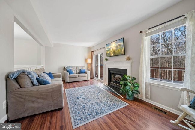 10602 Budsman Ter, Townhouse with 3 bedrooms, 4 bathrooms and null parking in DAMASCUS MD | Image 4