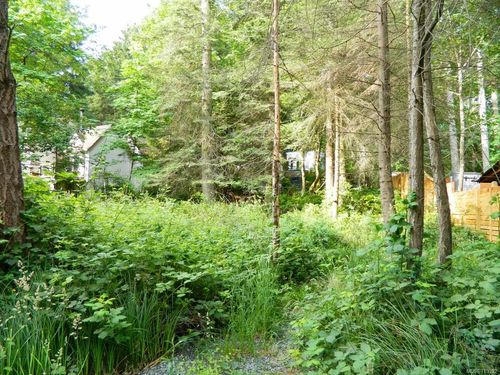 115 Captain Morgans Blvd, Protection Island, BC, V9R6R1 | Card Image