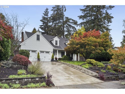 5222 Summit St, WestLinn, OR, 97068 | Card Image