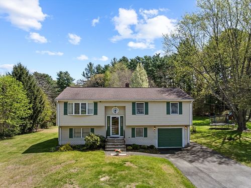 272 S Precinct St, East Taunton, MA, 02718-1211 | Card Image