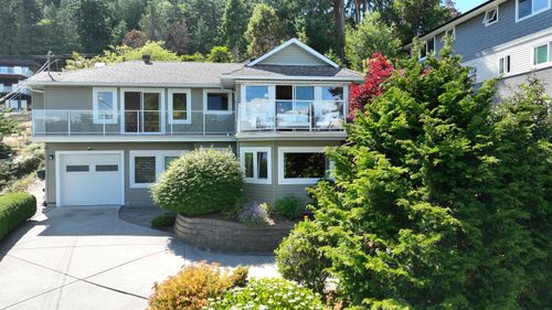 441 S Fletcher Rd, Gibsons, BC, V0N1V0 | Card Image