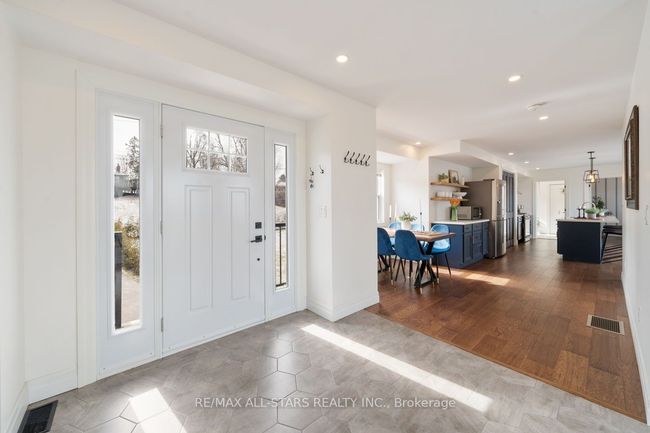 181 Cedar Grove Dr, House other with 4 bedrooms, 2 bathrooms and 9 parking in Caesarea ON | Image 5
