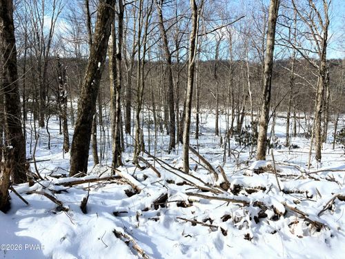 175r-174-175R Rainbow Trout Ter, Greentown, PA, 18426 | Card Image