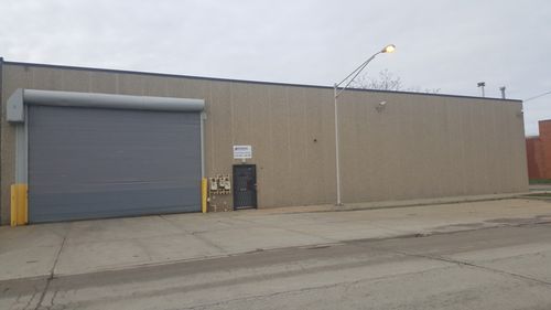 4451 W Kinzie St, Chicago, IL, 60624-1601 | Card Image
