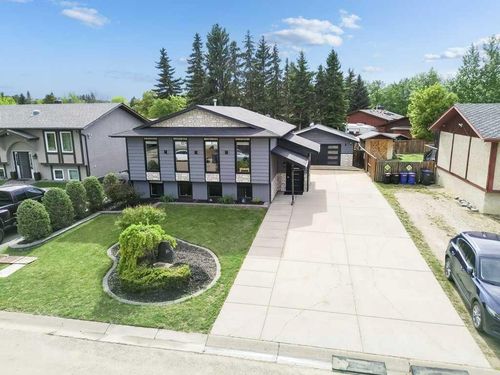 16 Willow St, Sylvan Lake, AB, T4S1M1 | Card Image