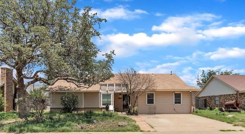 4502 Palmer Dr, Midland, TX, 79705-3941 | Card Image