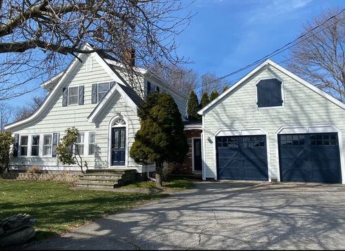 348 Bristol Ferry Rd, Portsmouth, RI, 02871-1933 | Card Image