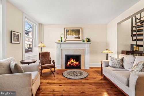 220 S Walnut St, WEST CHESTER, PA, 19382-3462 | Card Image