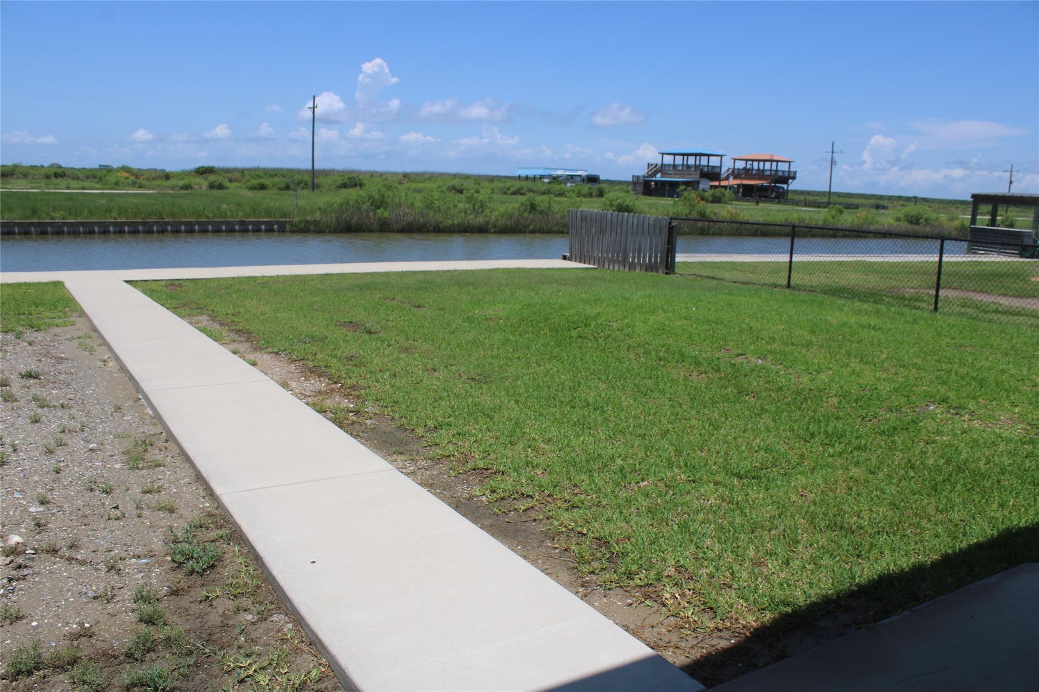 Land in Gilchrist 2