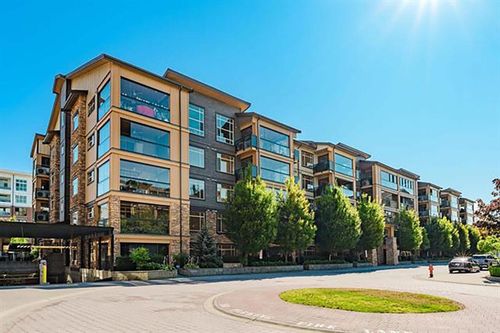 b225-8218 207a St, Langley, BC, V2Y0Y1 | Card Image