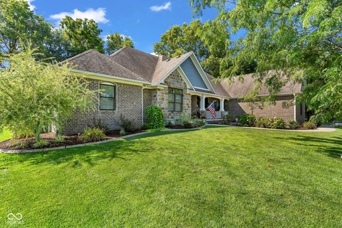 1305 Greenstone Ct, Danville, IN, 46122-7828 | Card Image