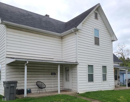 33 1/2 Miley Ave, Indianapolis, IN, 46222-4428 | Card Image