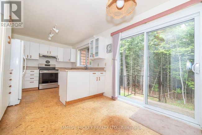11 Banting Dr, House other with 4 bedrooms, 2 bathrooms and 5 parking in Deep River ON | Image 8